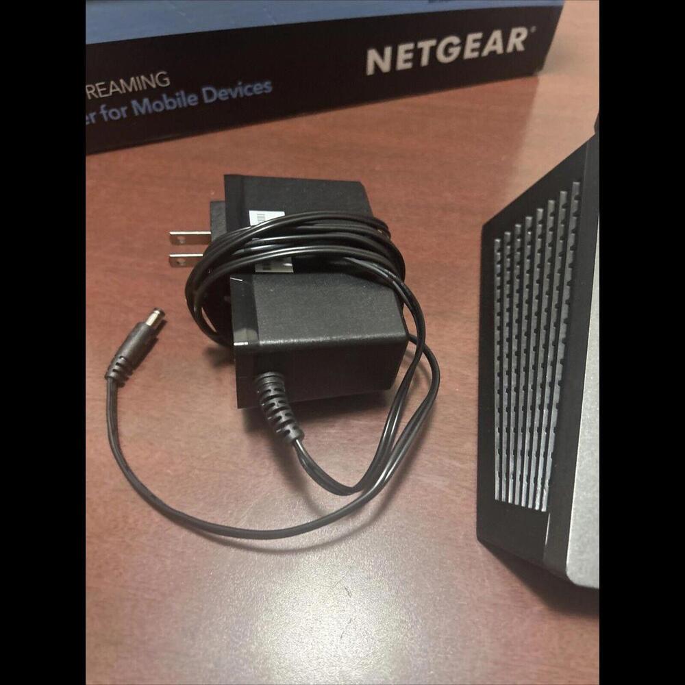 NETGEAR Nighthawk AC1900 Smart WiFi Router (‎R7000-100NAS) *tested* - Picture 3 of 6